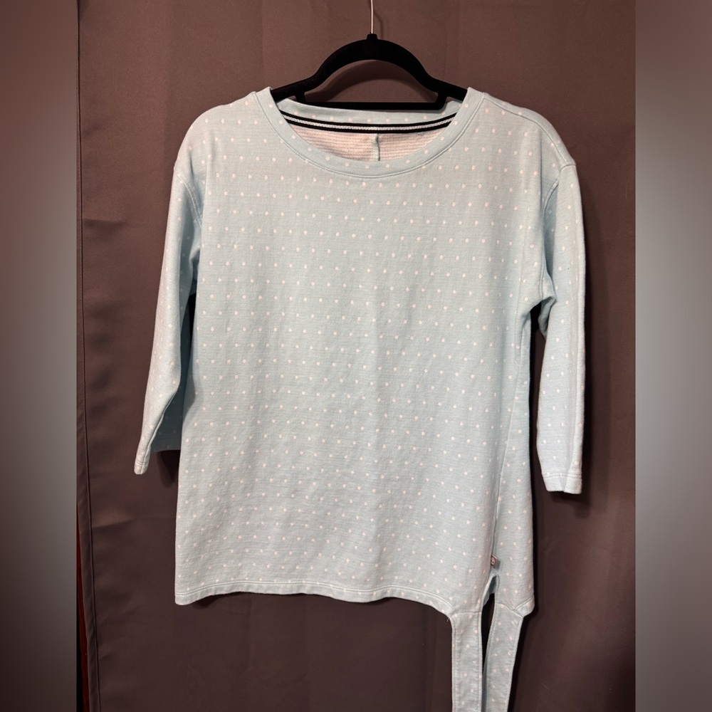 Top light blue with pale light blue dots bottom left corner ties